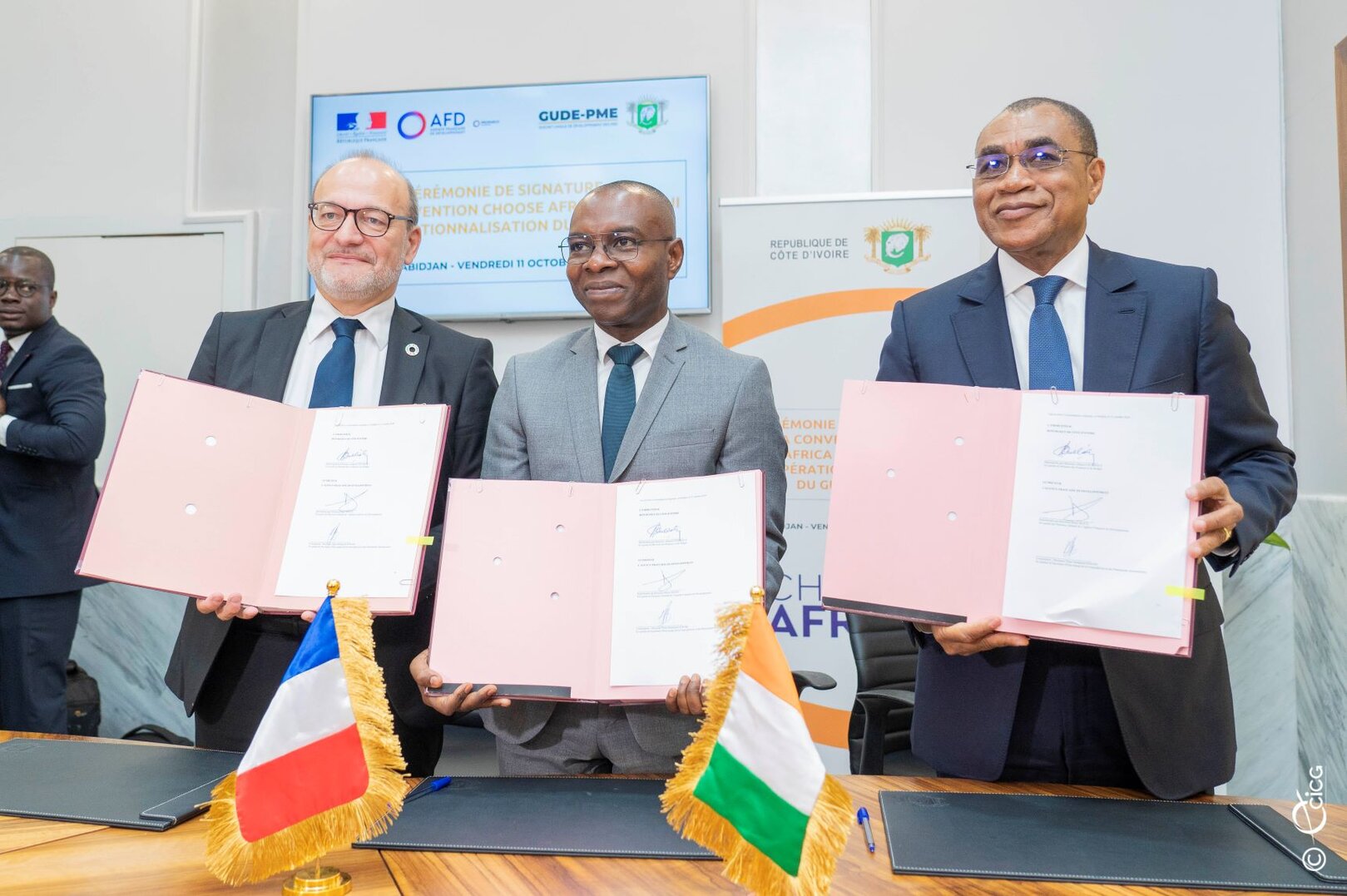 Cooperation Between Côte d’Ivoire and AFD: Two Agreements Signed to Support Entrepreneurship and Market Construction